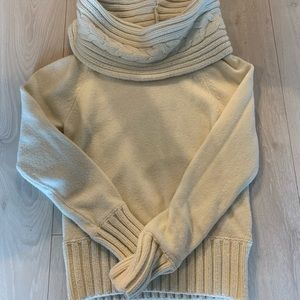 Beautiful beige Michael Kors sweater!